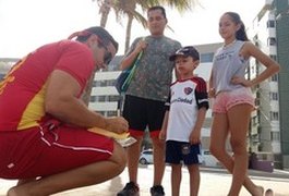 Cresce risco de crianças se perderem em praias de Alagoas no carnaval