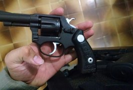 Arma que seria usada para cometer crime em bar é encontrada pela polícia