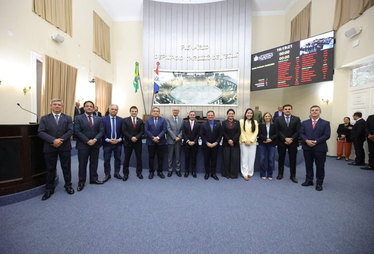 Deputados homenageiam Marcelo Victor em sessão na Assembleia Legislativa de Alagoas