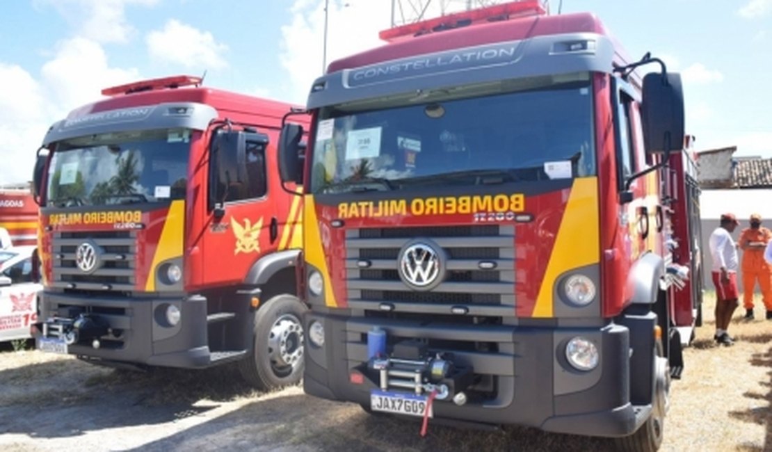 Incêndio atinge depósito de reciclagem no bairro Senador Arnon de Melo, em Arapiraca