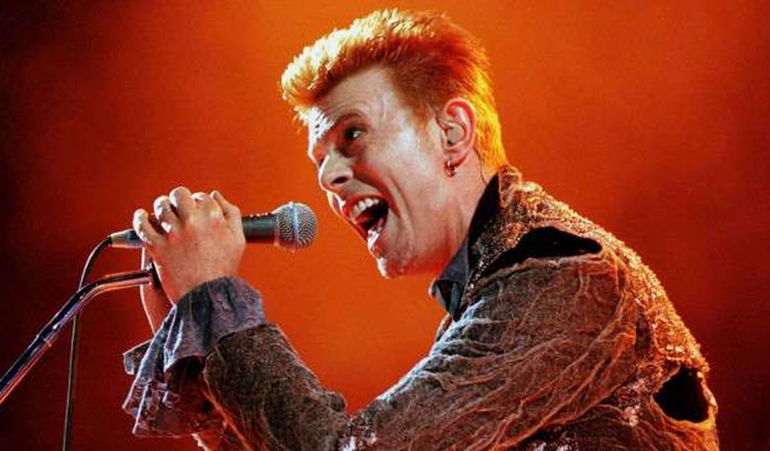 Morre cantor e compositor David Bowie, vítima de câncer