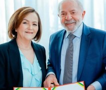 Lula nomeia Marluce Caldas como nova ministra do STJ em cerimônia no Palácio da Alvorada