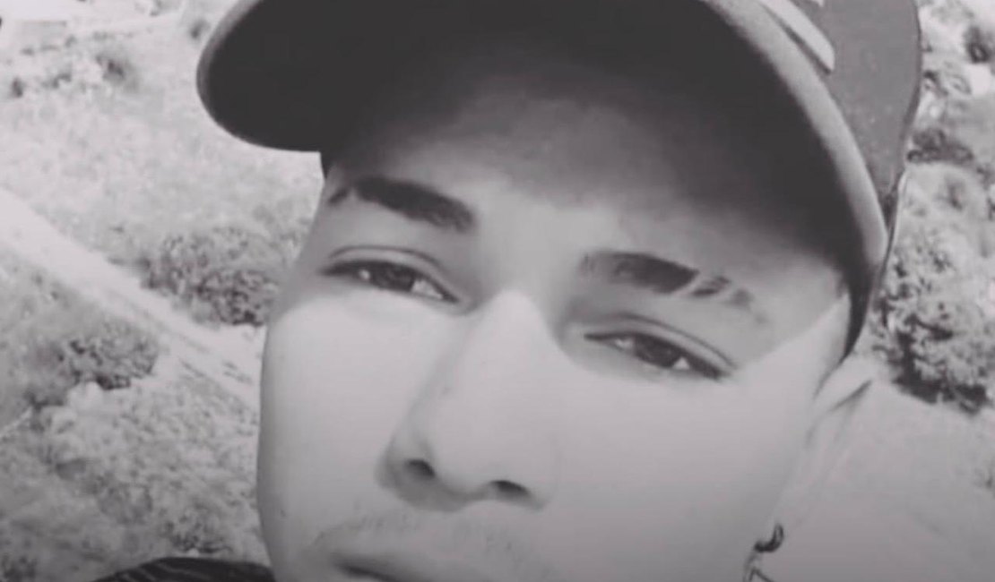 Jovem de 23 anos morre após grave acidente entre Hilux e moto na AL-145, em Água Branca