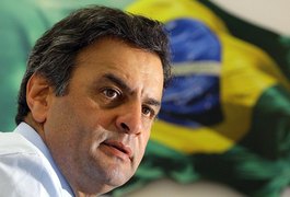 Aécio promete melhora em pesquisas e quer volta de ex-diretor da Petrobras à CPI