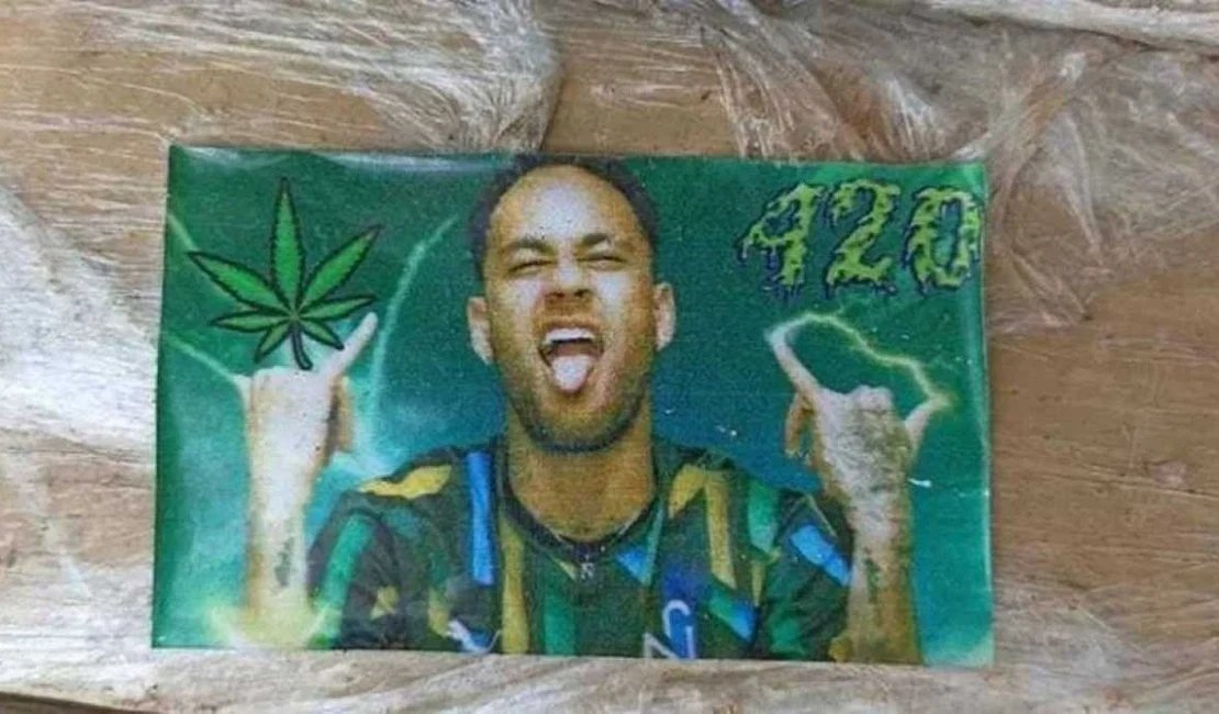 Polícia apreende  mais de 800kg de maconha com foto de Neymar