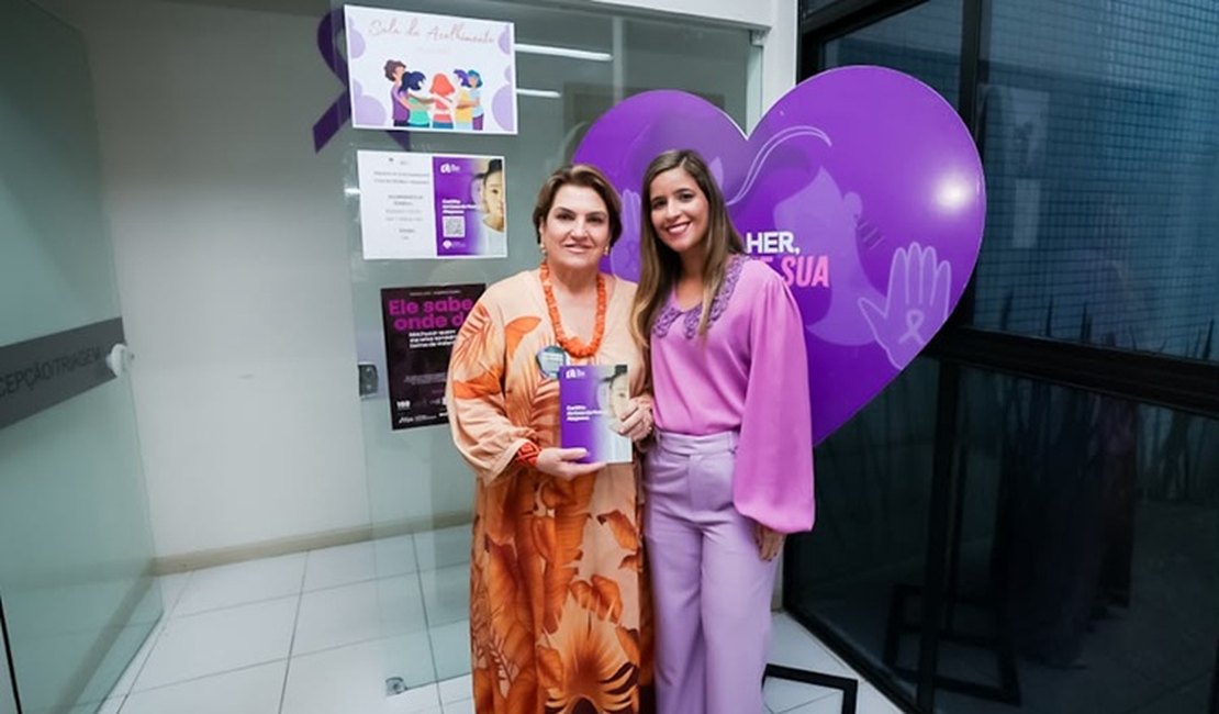 Ministra das Mulheres visita Casa da Mulher Alagoana em Maceió