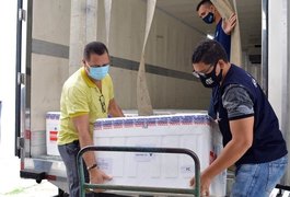 Alagoas recebe mais 60.500 doses de vacina contra a Covid-19 hoje (9)