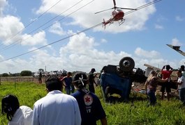 Caminhão capota e deixa um morto e quatro feridos, em Junqueiro