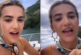 Manu Gavassi revela situação inusitada durante passeio de barco