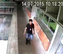 [Vídeos] Jovem é flagrado furtando objetos em associação e na reitoria da Ufal