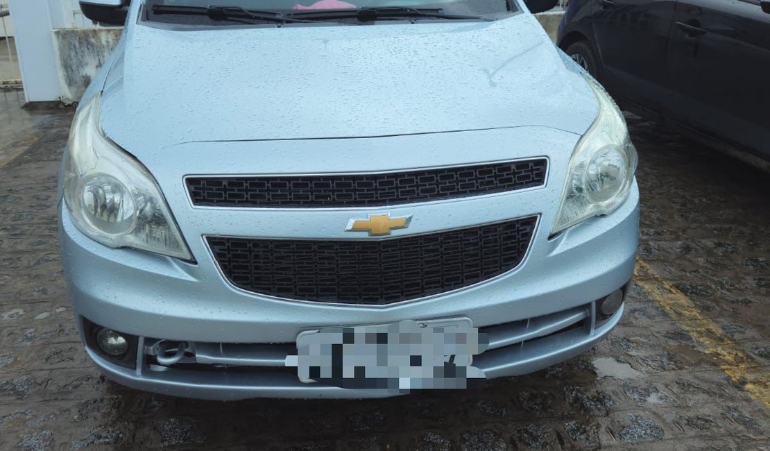 Veículo com restrição de roubo é recuperado pela PM em Porto Real do Colégio