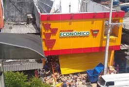 Duas pessoas morrem e seis ficam feridas após supermercado desabar antes da inauguração