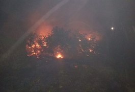 Incêndio atinge vegetação na Barra de São Miguel