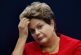 Dilma usa seu facebook para dizer que Lula ajudará o governo e 'não há como impedi-lo'