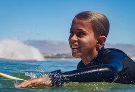 Jovem promessa do surfe português morre aos 12 anos, e fãs fazem homenagens