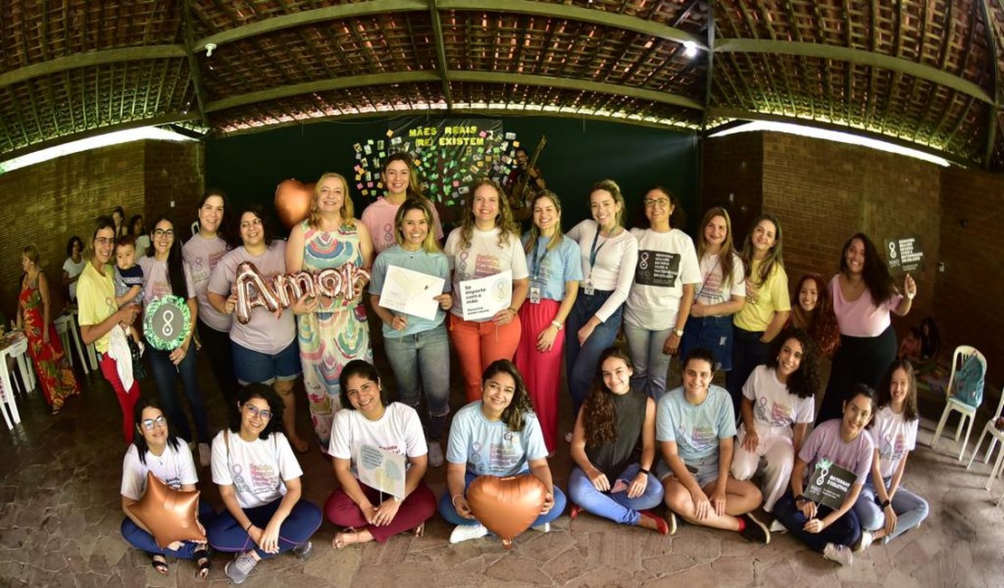 Com 'afeto, acolhimento e arte', evento realizado em Maceió abordou a questão da saúde mental materna