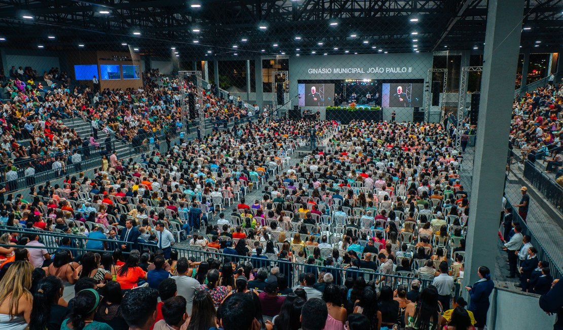 Igreja Santo Jesus Cristo realiza Noite Cristocêntrica e marca 38 anos de atuação em Arapiraca