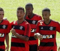 Flamengo goleia Santo André e inicia 2014 líder de grupo na Copinha