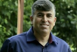 Quem era o pastor Sérgio Carvinho, que morreu após passar mal em culto