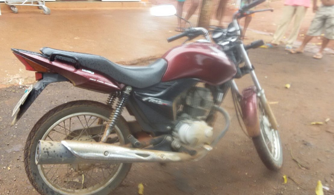 Criminosos abandonam motocicleta e tomam outra em assalto na zona rural de Arapiraca