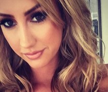 Ex-noiva de Charlie Sheen entra com processo após revelação do ator