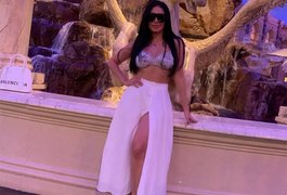 Simaria posa em Fortaleza e bolsa de 14 mil chama atenção em clique