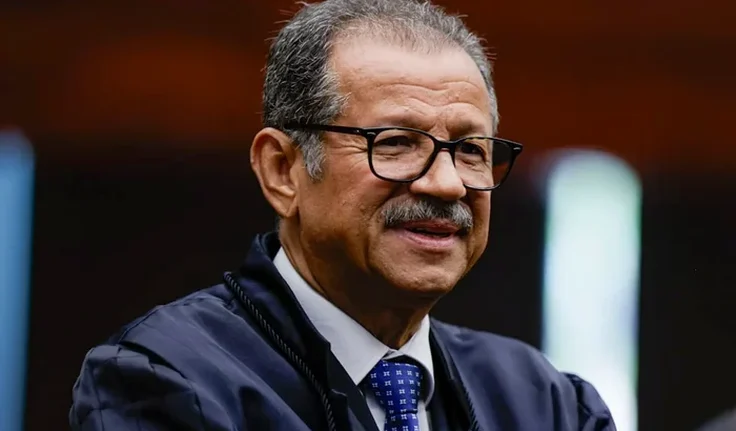 Ex-desembargador Sebastião Coelho anuncia candidatura ao Senado pelo Distrito Federal