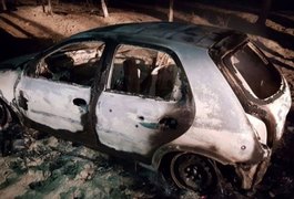 Em PE, corpo é encontrado carbonizado dentro de veículo com placa de Maceió
