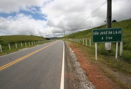 Vereador tem carro, dinheiro e eletrônicos roubados em emboscada na BR-104, em AL