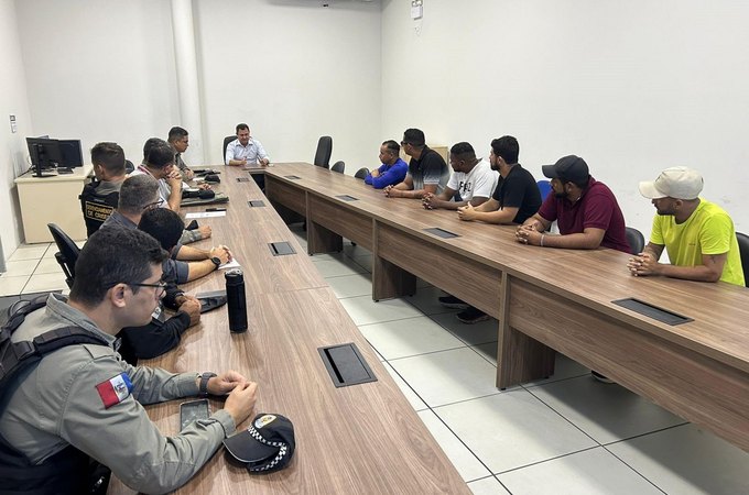 Segurança Pública de Alagoas se reúne com representantes dos motoristas por aplicativo