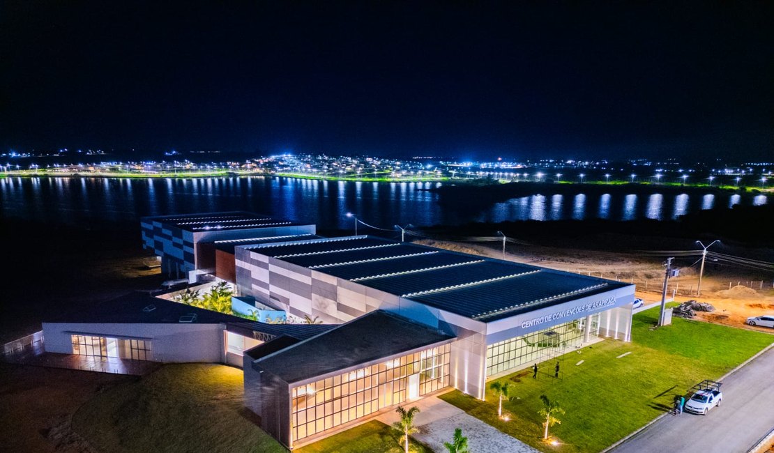 Prefeito Luciano Barbosa assina, nesta sexta (9), ordem de serviço para início das obras do Teatro Municipal
