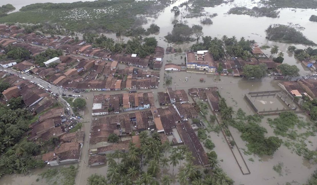 Governo decreta emergência em 27 municípios de Alagoas