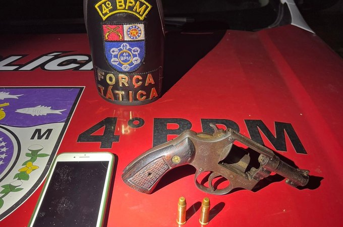Polícia Militar apreende arma de fogo após denúncia no bairro do Vergel, em Maceió