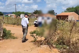 Foragido por assassinato de homem em bar de Arapiraca com mais de 60 facadas é preso em Girau