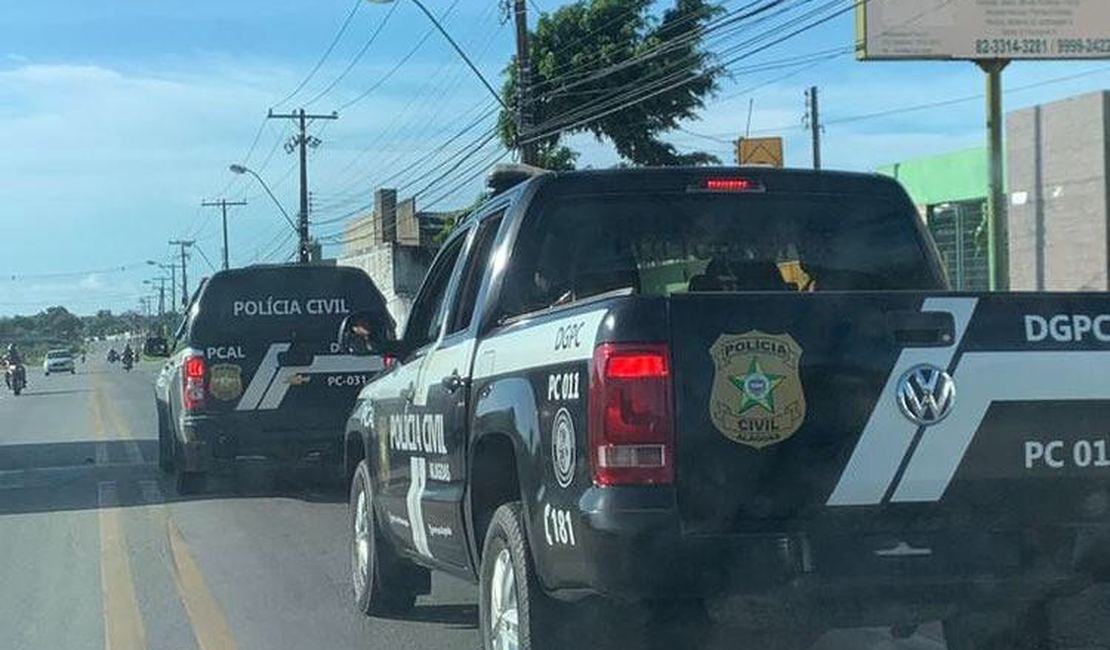Ação policial prende três envolvidos em homicídios e tráfico de drogas no interior de Alagoas