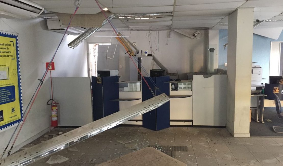 Bandidos explodem agencia bancária de Campo Grande