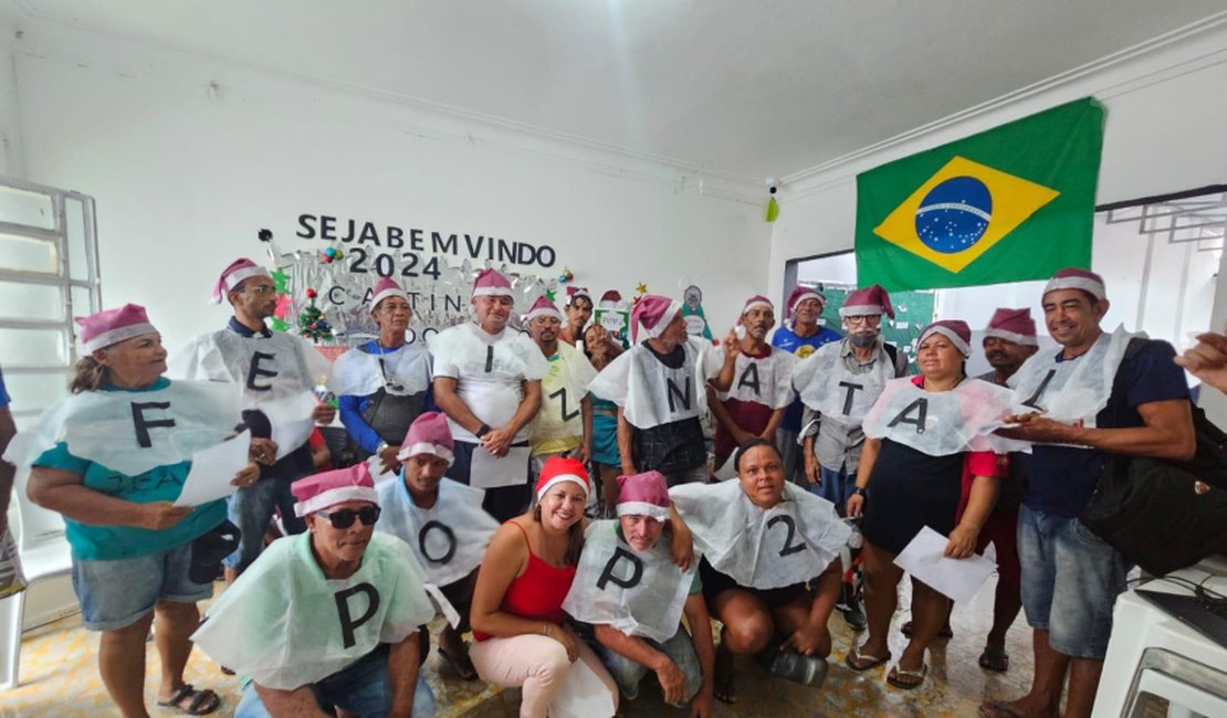 Pessoas em situação de rua participam de celebração natalina em centros de referência de Maceió
