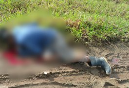 Homem é executado com vários tiros em estrada vicinal no interior de Alagoas
