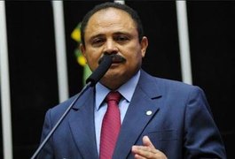 Presidente interino da Câmara anula votação do impeachment
