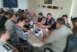 Lima júnior reúne comandantes e determina reforço no policiamento