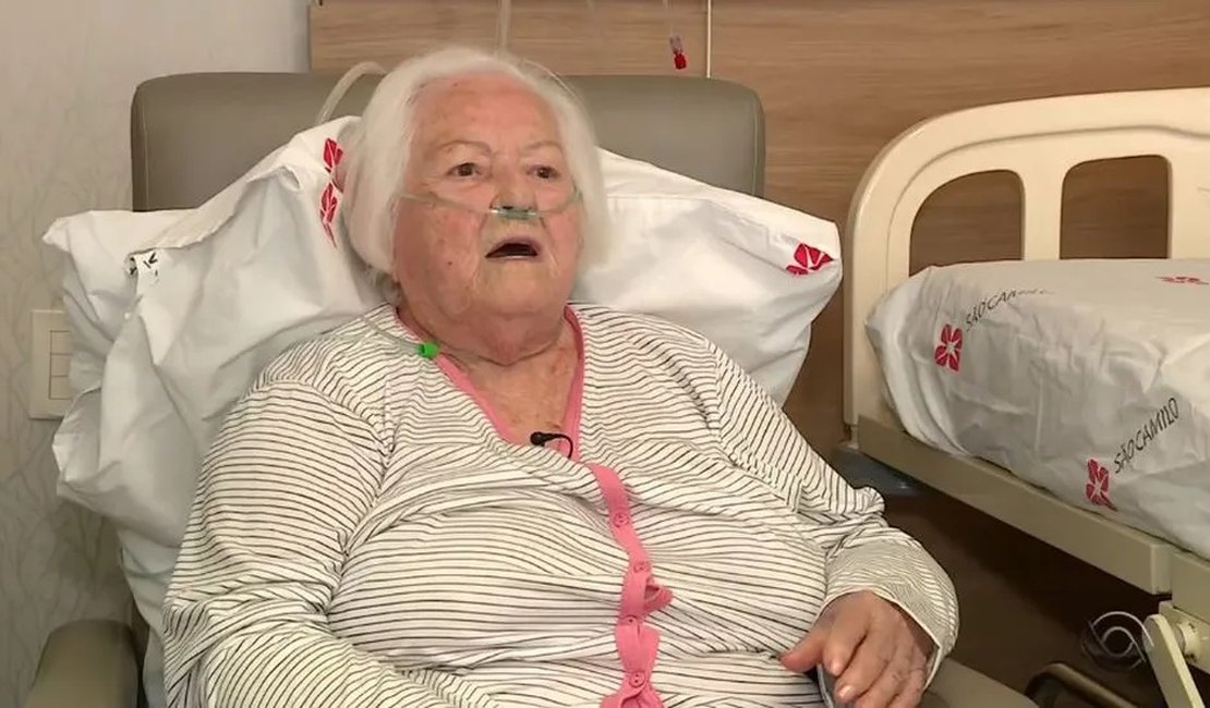 Sobrevivente de 99 anos ficou 9 horas agarrada em parreira à espera de resgate