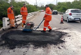 DER conclui reparo em buraco aberto nesta segunda na rodovia AL 101 Norte
