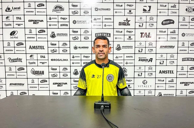 'Estamos focados no jogo contra o CSA e vamos dar o nosso melhor dentro de campo', diz Jailson