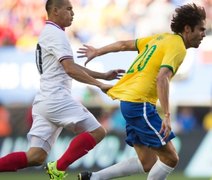 Kaká sente lesão e é cortado; Dunga convoca Firmino para a vaga