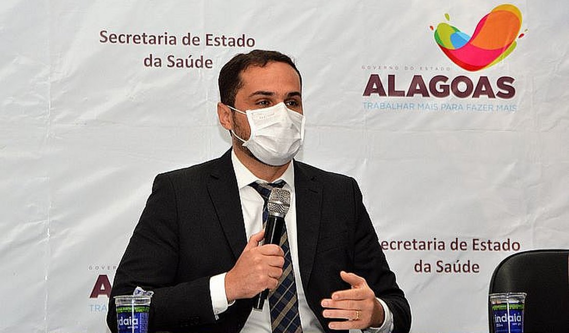 Com superlotação de leitos, secretário de Saúde recomenda que alagoanos respeitem o decreto