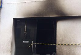 Bandidos ateiam fogo no Bradesco de Rio Largo