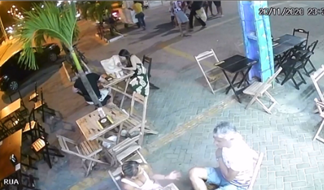 Vídeo. Câmeras de segurança flagram assaltante matando policial alagoano
