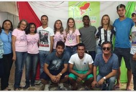 Jogadores do ASA levam alegria a pacientes com câncer em Arapiraca