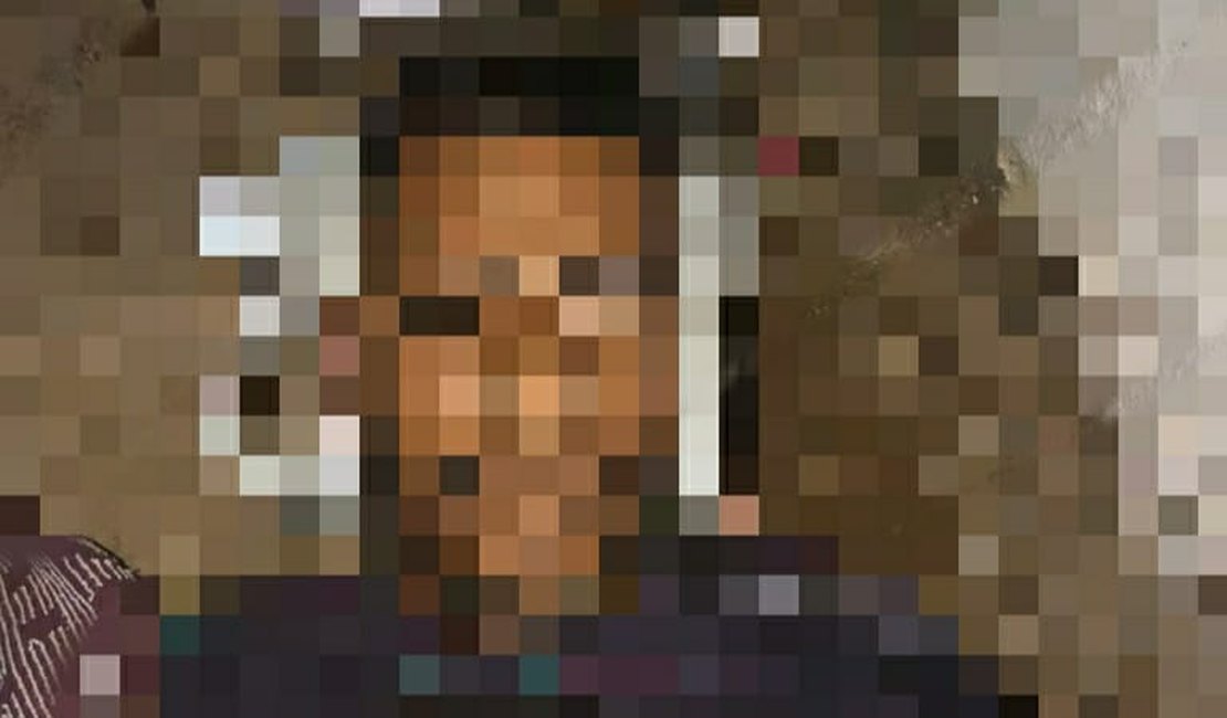 Rapaz conhecido como 'Pestinha' é assassinado enquanto bebia com amigos, em Palmeira