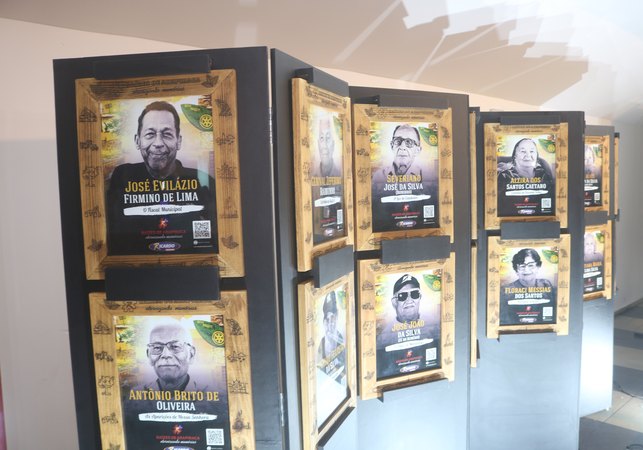 30ª edição do projeto Raízes de Arapiraca homenageia 14 personalidades e emociona público no Agreste